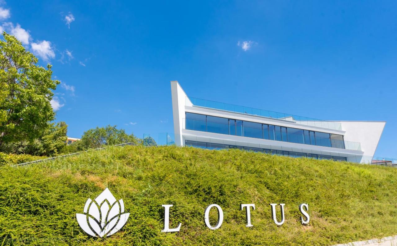 Lotus Luxury Rooms Varna Esterno foto