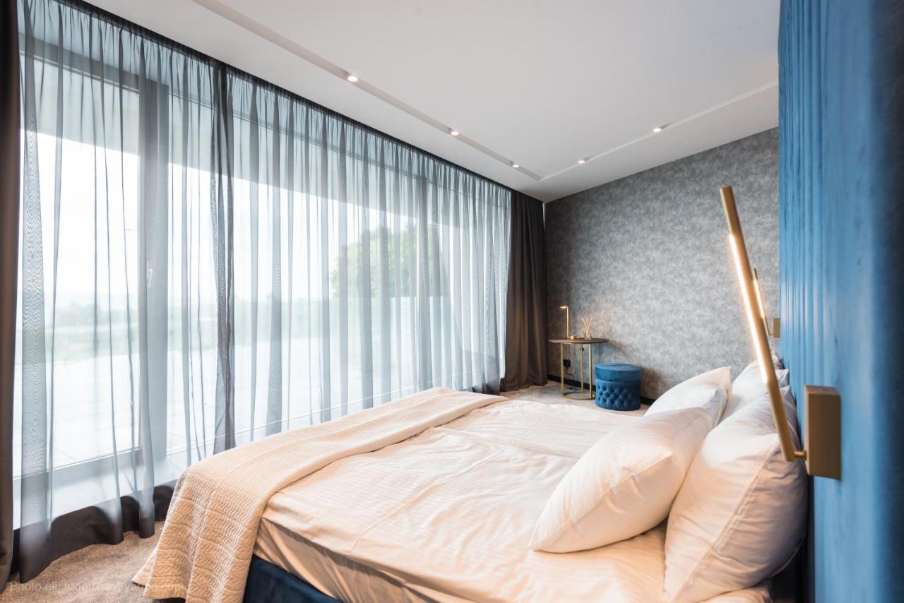 Lotus Luxury Rooms Varna Esterno foto